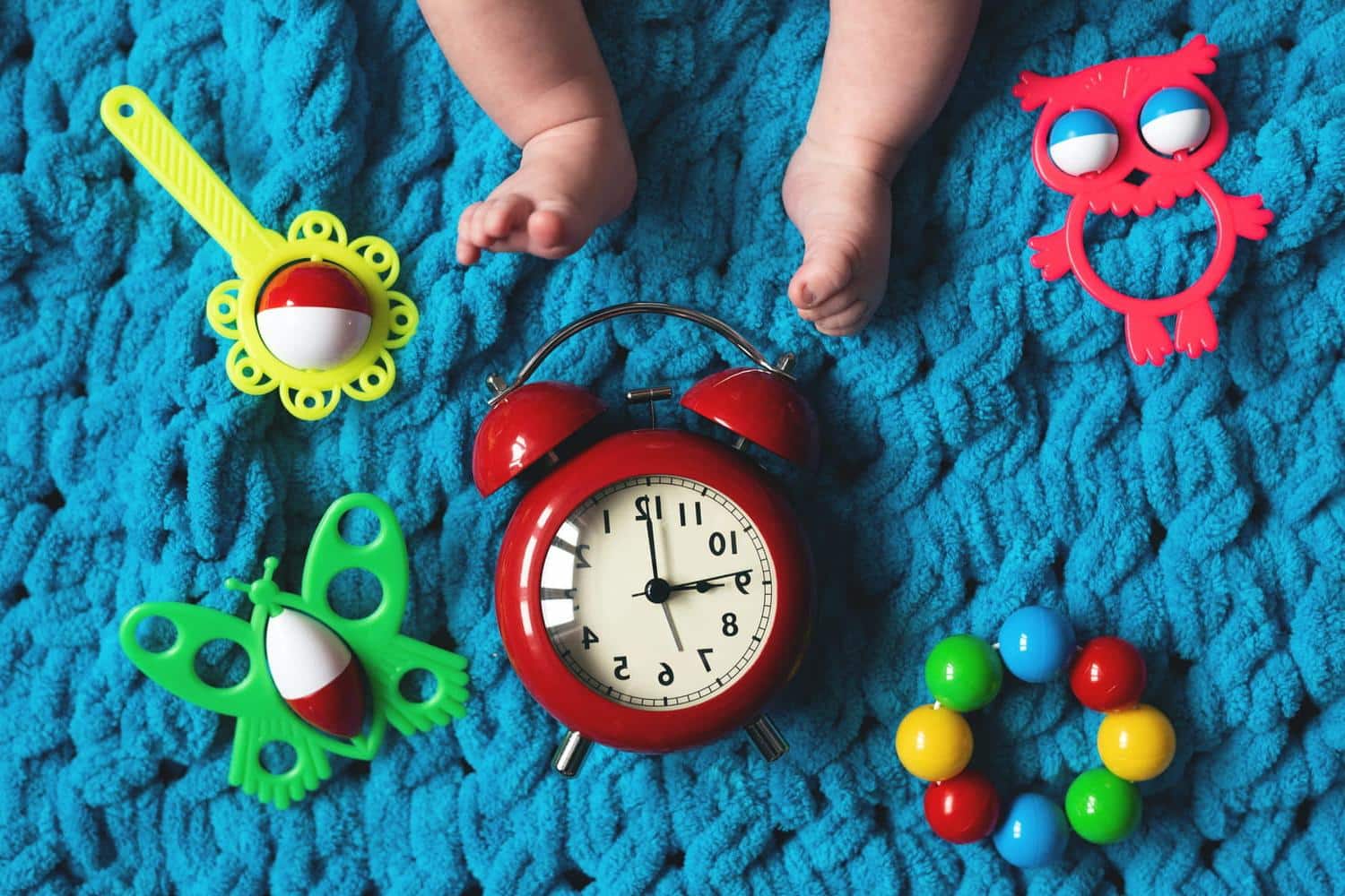 Comment bien adapter bébé au changement d'heure d'hiver ?