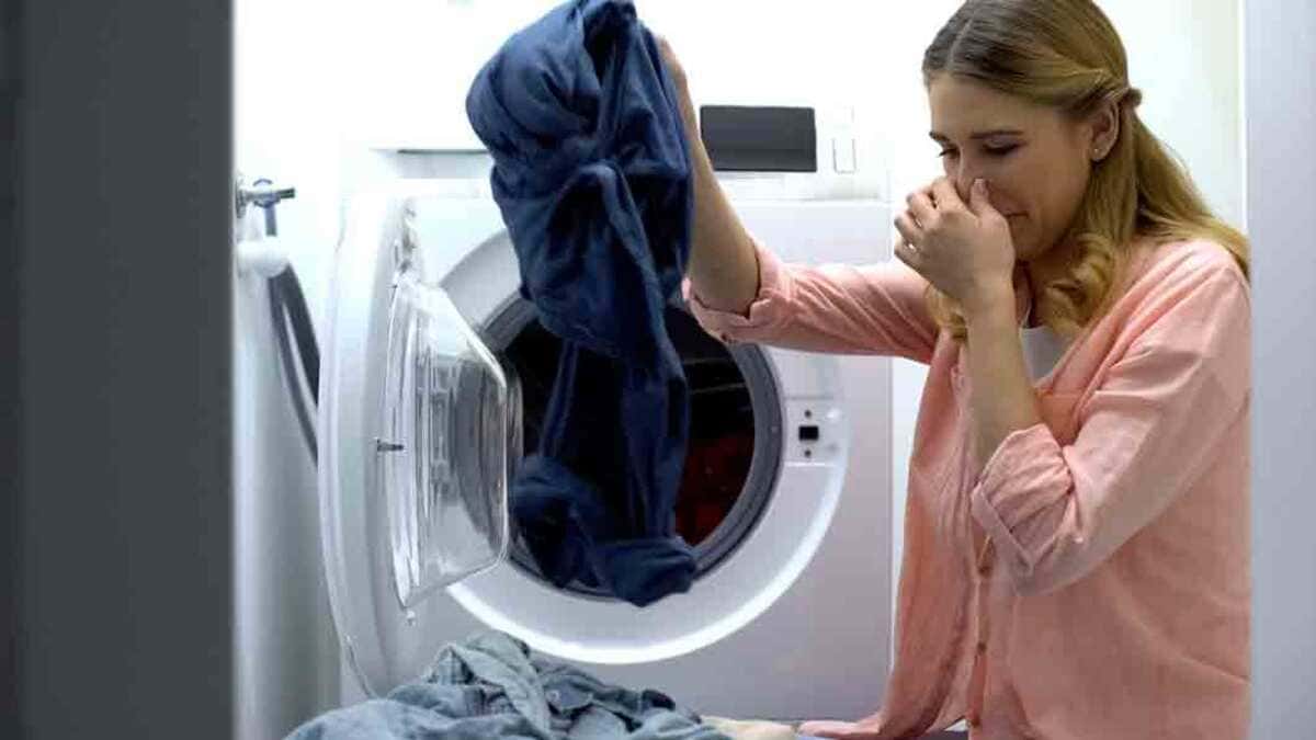 tips to prevent laundry from smelling bad after washing