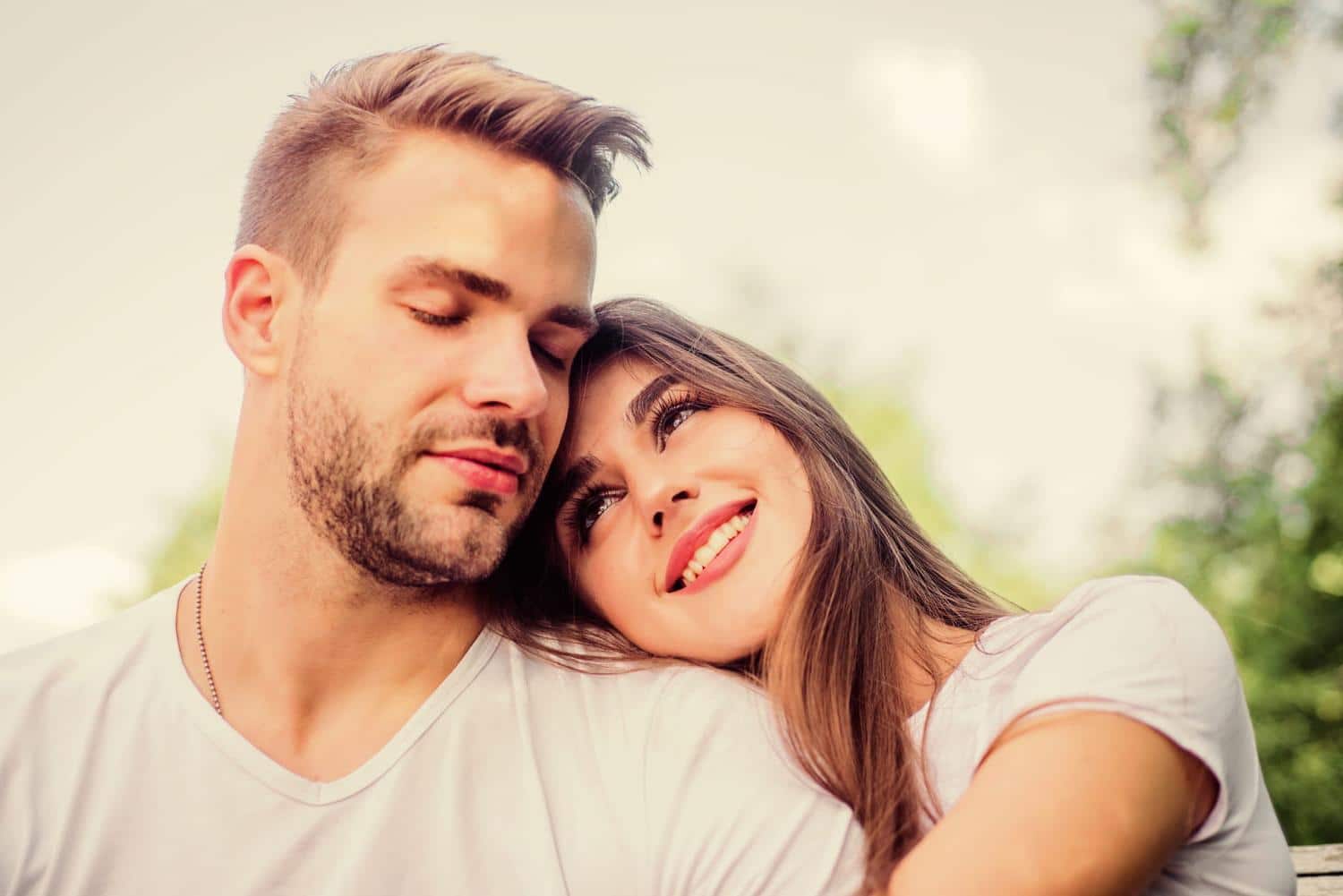 Il y a un moyen très simple de recréer la complicité dans un couple, selon les psychologues