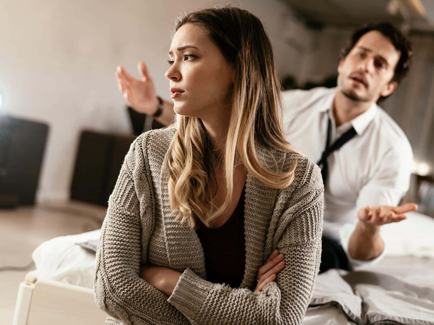 Face à un conjoint étouffant, cette phrase empire la situation alors que cette autre la dénoue