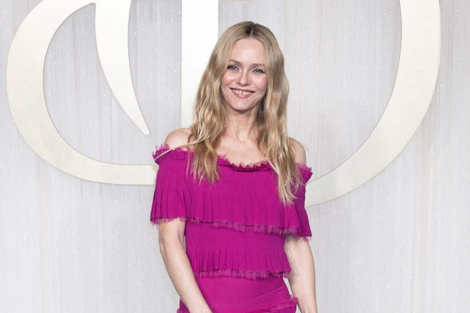Vanessa Paradis : son secret pour une silhouette élancée depuis plus de 40 ans