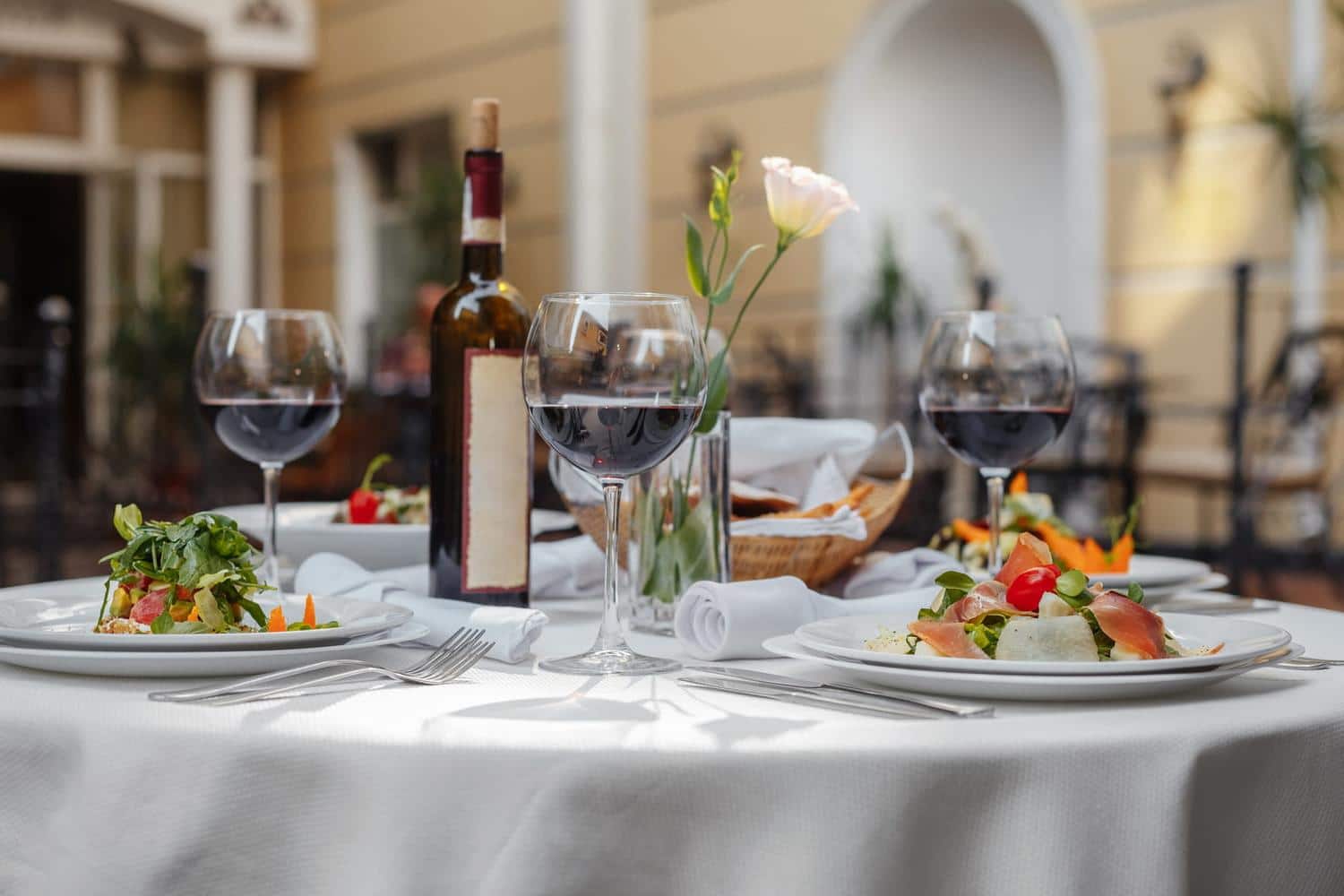 Avec ses 104 restaurants étoilés, cette région française est un paradis pour les gourmets - pas besoin d'aller à Paris