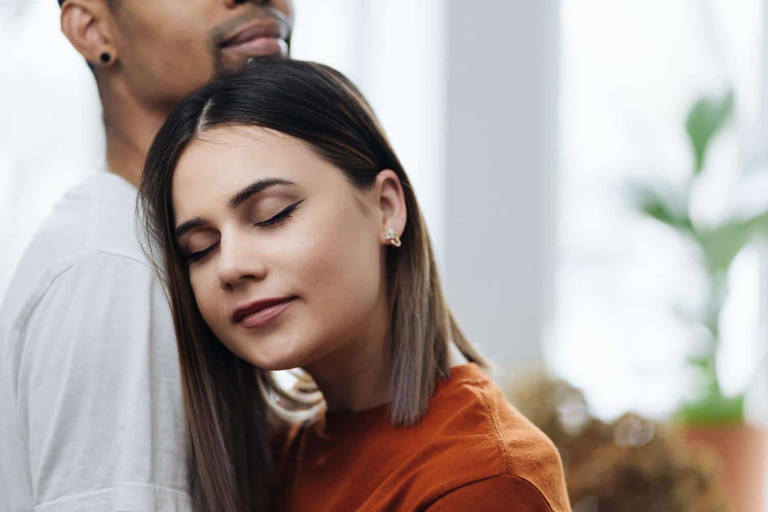 Il y a plusieurs "mauvaises raisons" de rester en couple avec quelqu'un : celle-là est la pire