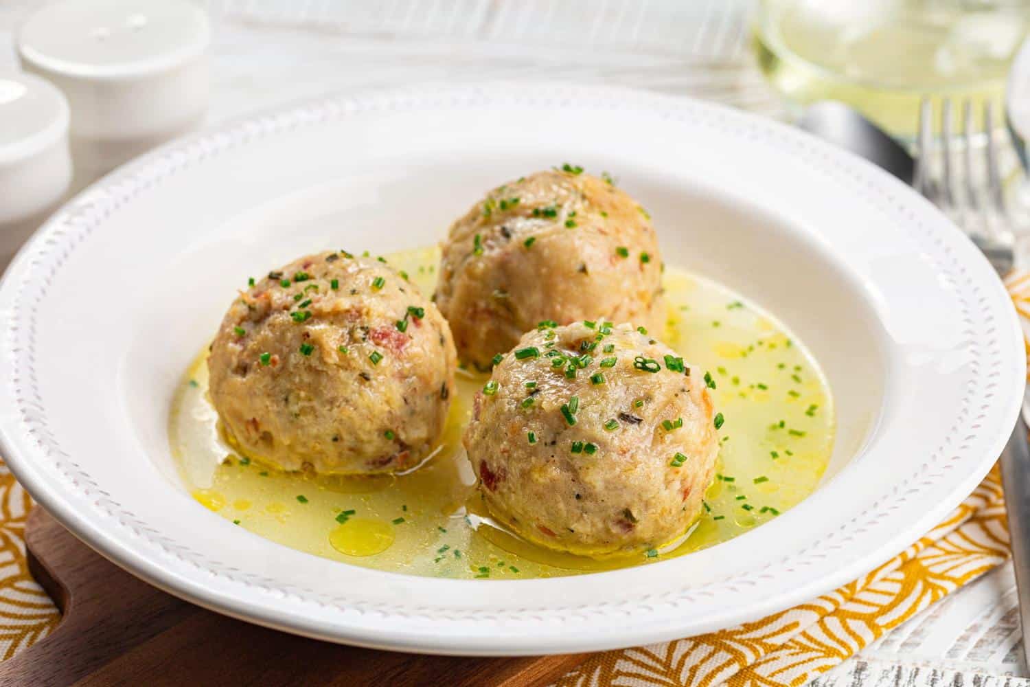 Laurent Mariotte a trouvé une bonne recette pour utiliser le pain rassis - c'est facile et très savoureux