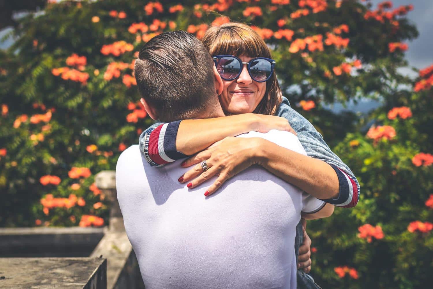 Couple sans "je t'aime" : une relation sans promesse peut-elle vraiment rendre heureux ?