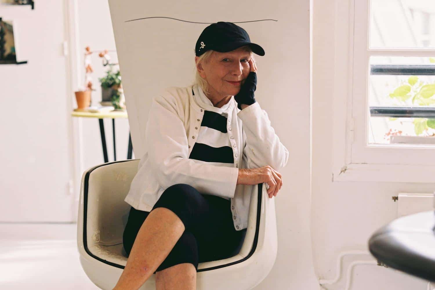 "Pour moi, c'est beaucoup de bons souvenirs" : Agnès b. fait son grand retour dans la parfumerie après 11 ans de silence