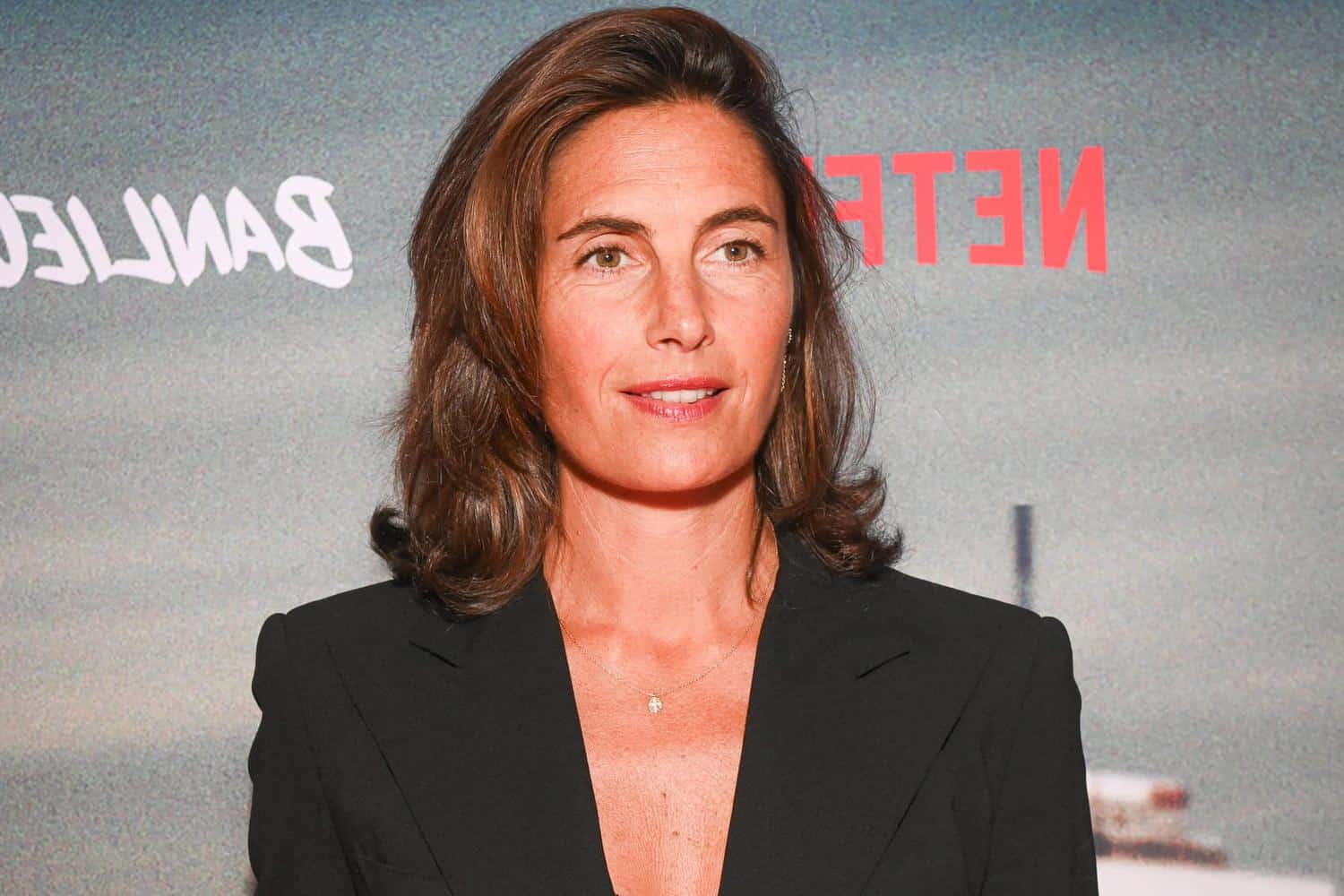 À bientôt 50 ans, Alessandra Sublet se confie sur le vieillissement : "Je suis presque une senior avec un brushing"