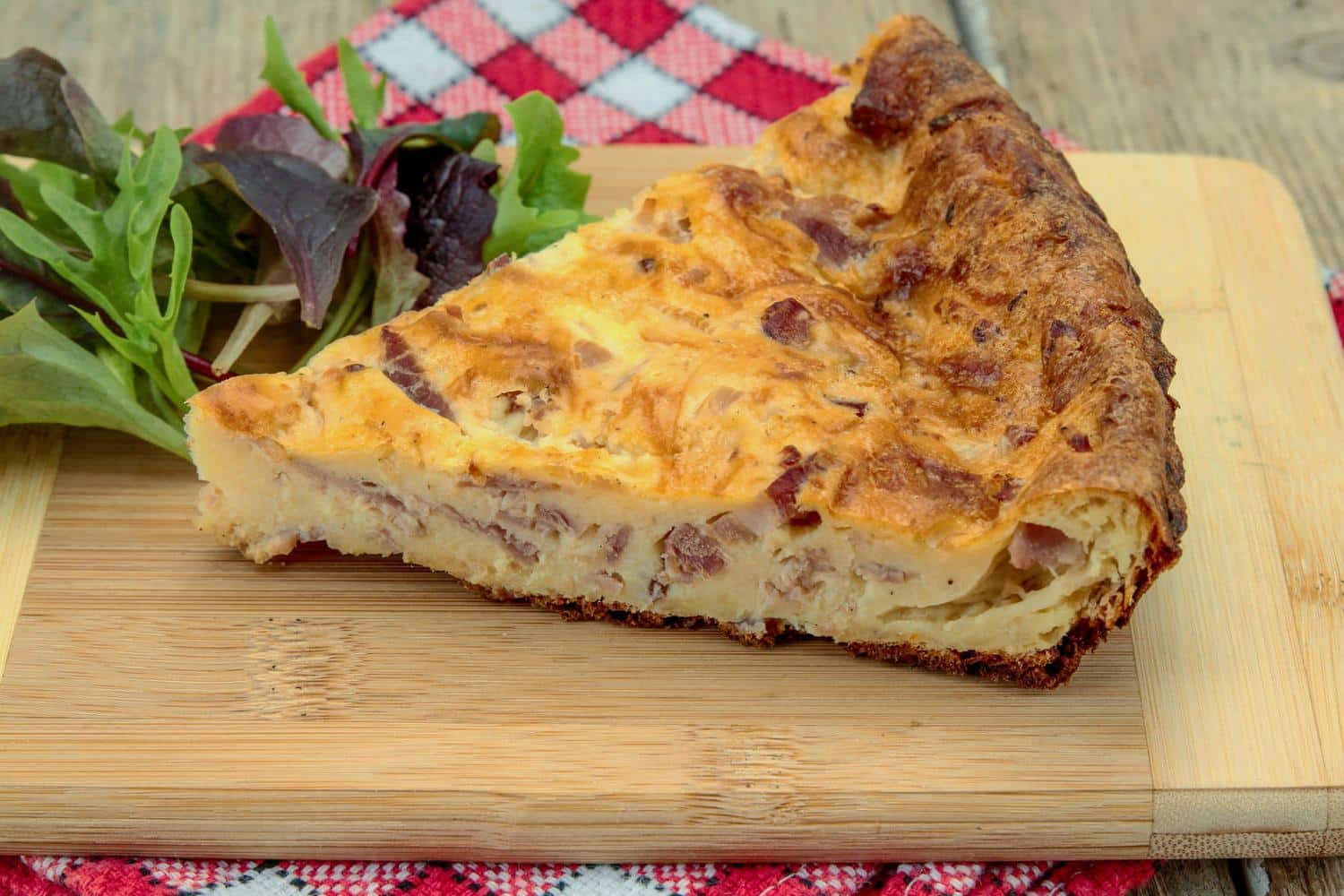 Cette quiche lorraine sans pâte fait fondre les calories, sans perdre le goût de la recette traditionnelle