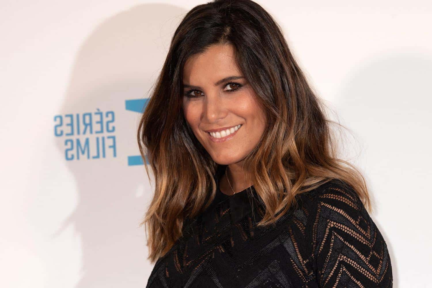 Karine Ferri dévoile le parfum légendaire qui lui rappelle sa mère