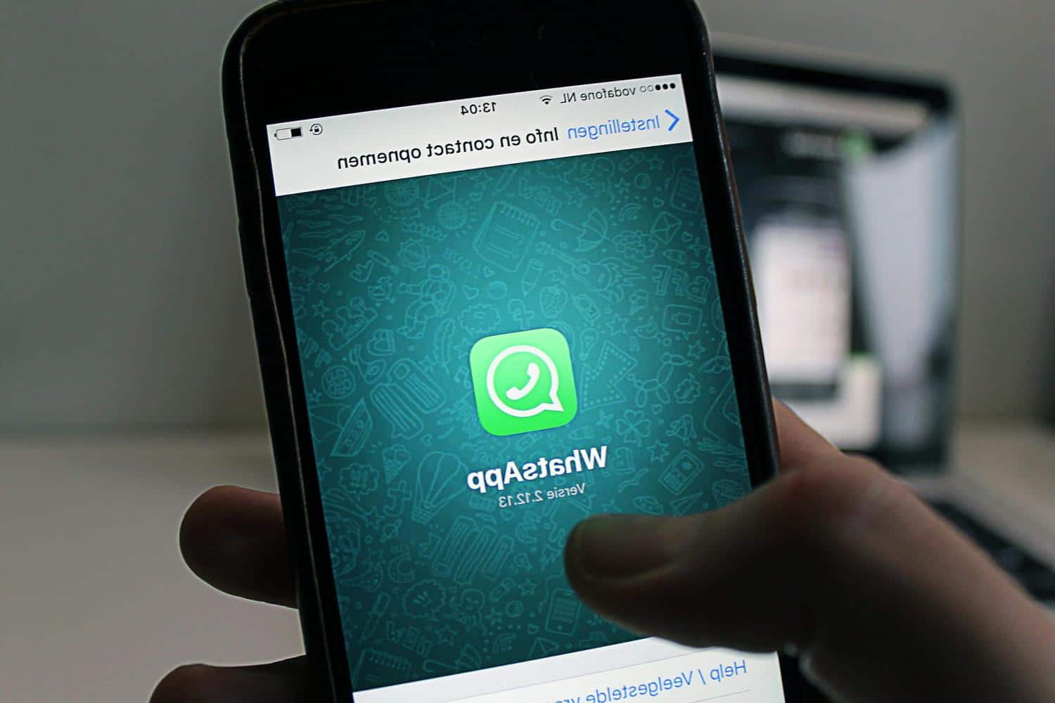 Groupes WhatsApp : pour éviter le piratage, désactivez ce paramètre automatique