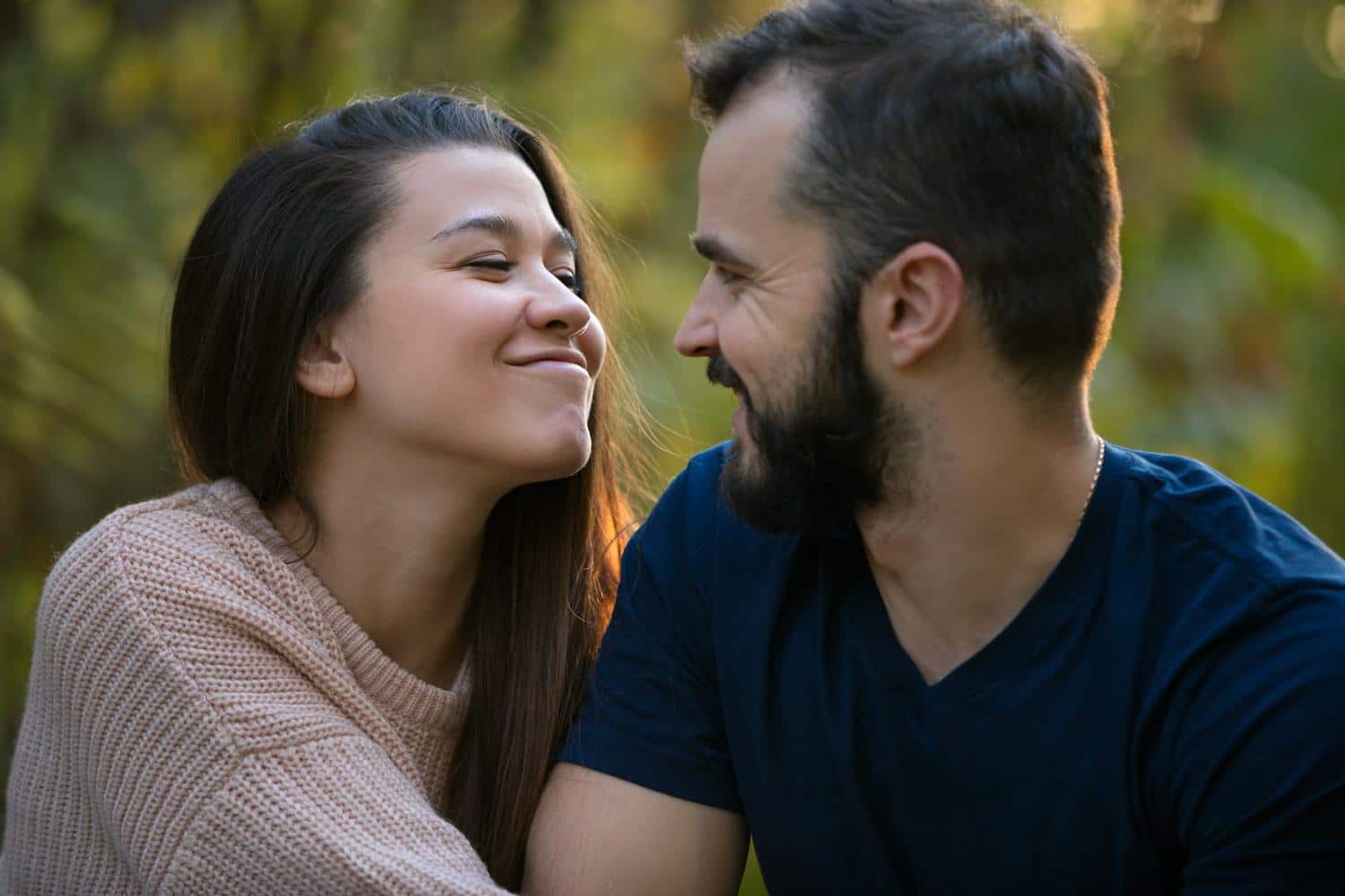 Les thérapeutes sont unanimes : les couples qui durent adoptent ces 2 règles d'or lorsqu'ils se disputent