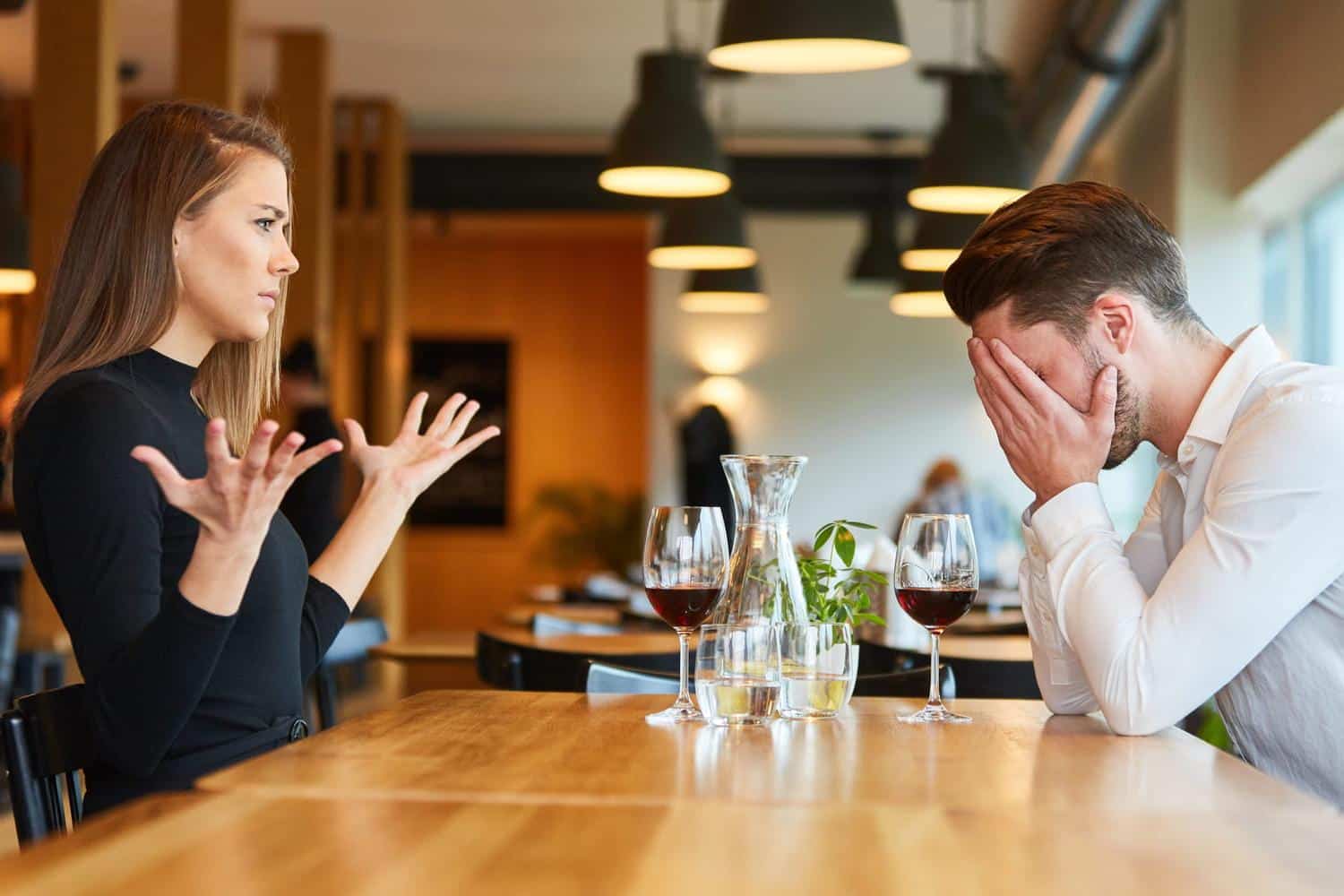 Les 10 reproches qui tuent un couple : ils cachent souvent un besoin d'être écouté