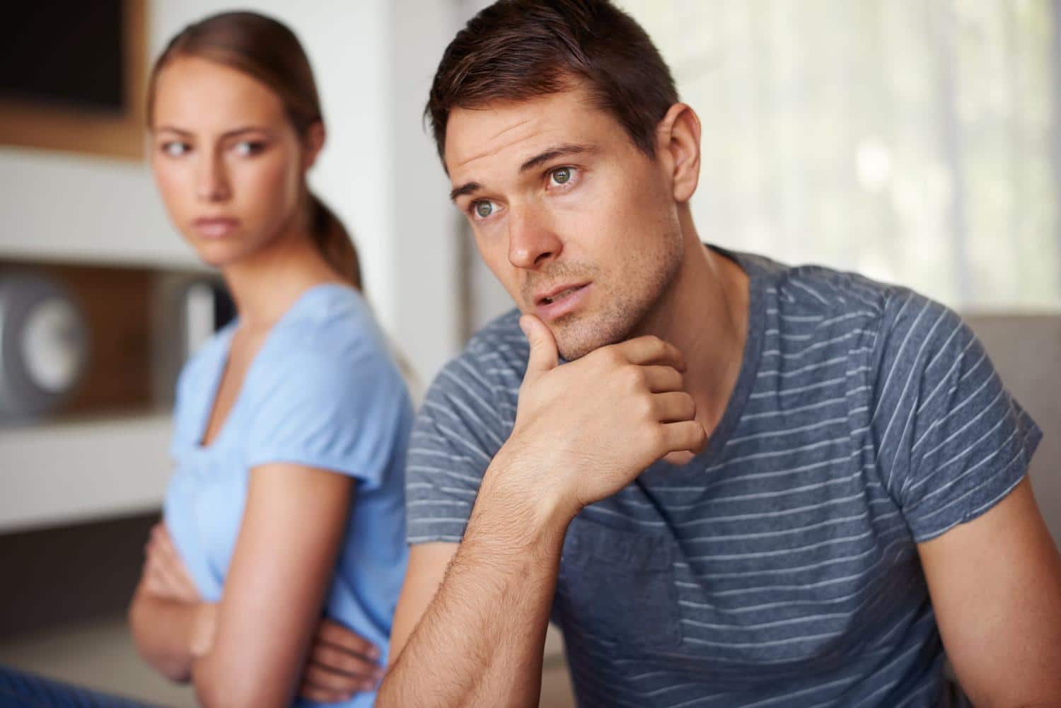 Les 8 signes qu'une personne est plus susceptible d'être infidèle