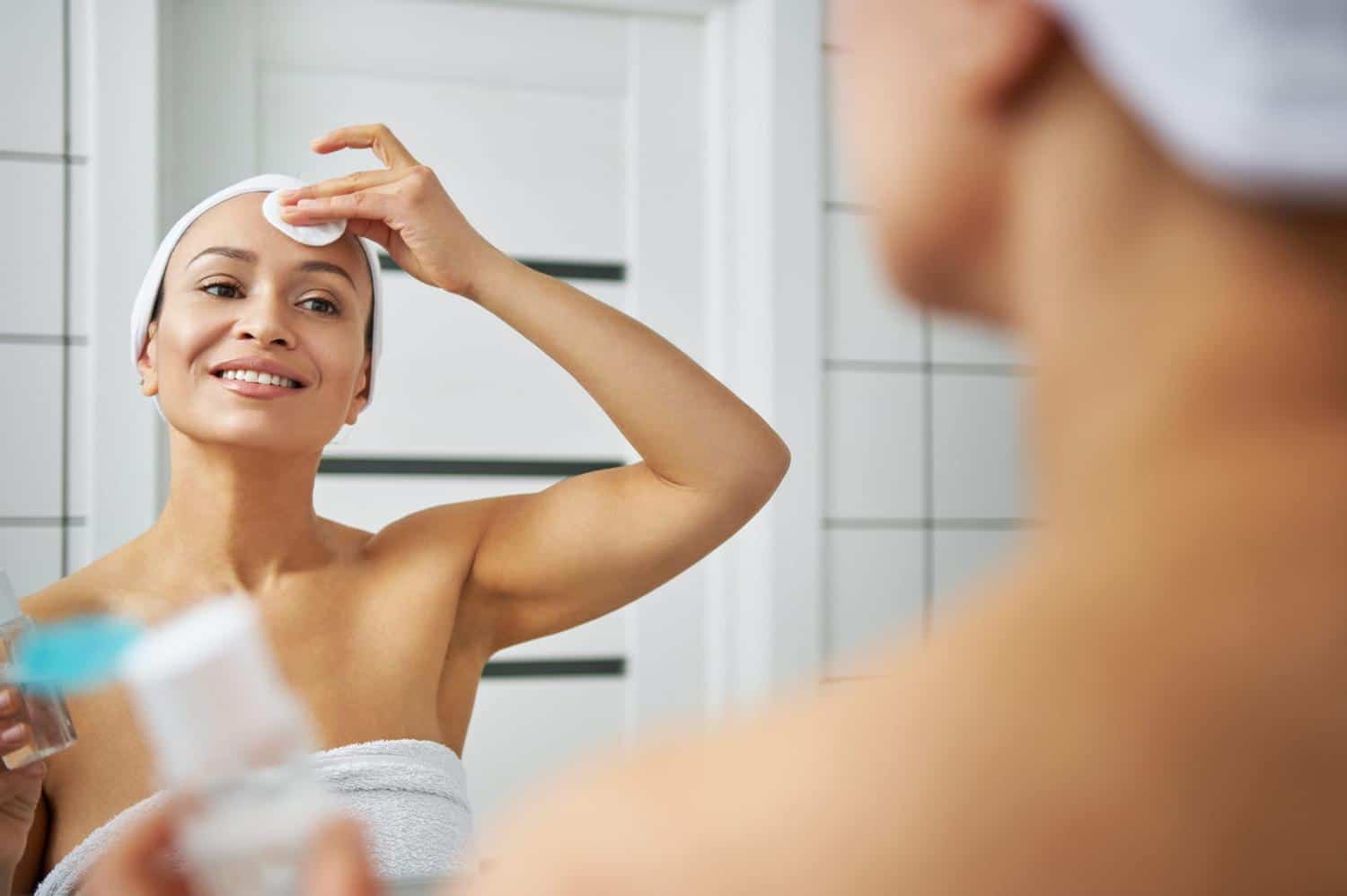 Ce dermatologue révèle le nombre exact de produits à appliquer pour une belle peau en un mois