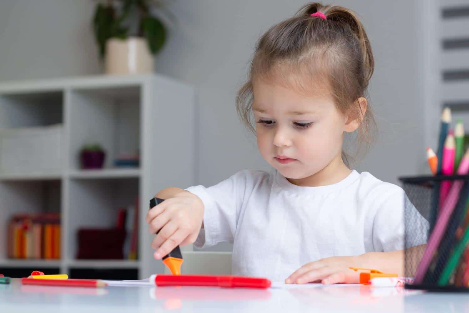 Tous les parents devraient connaître ce petit jeu de 5 minutes qui stimule le cerveau des enfants