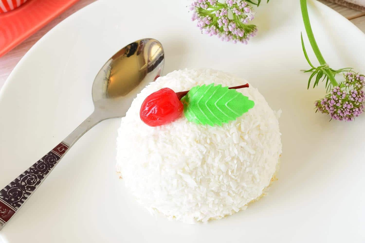 Léger et sans cuisson, ce dessert à la noix de coco vaut largement un flan antillais