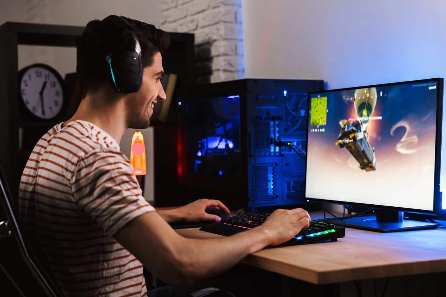Pour saboter la partie de leur rival, ces gamers font intervenir la police lourdement armée
