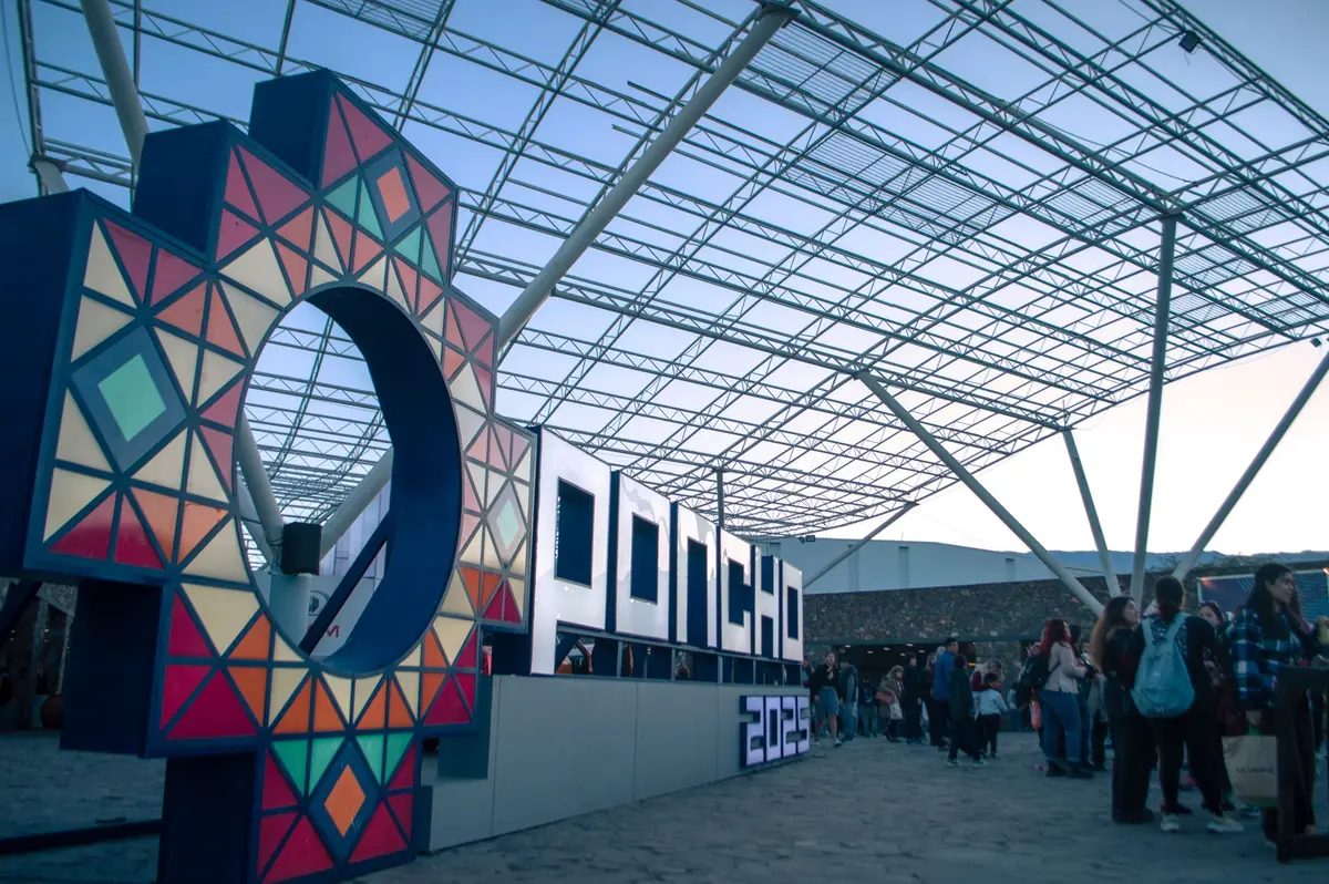 Marvel fans and enthusiasts gathered at D23 event, excited about X-Men casting announcements
